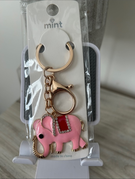 Mint Other - Mint Pink Elephant Keyring with Gold Hardware NIB